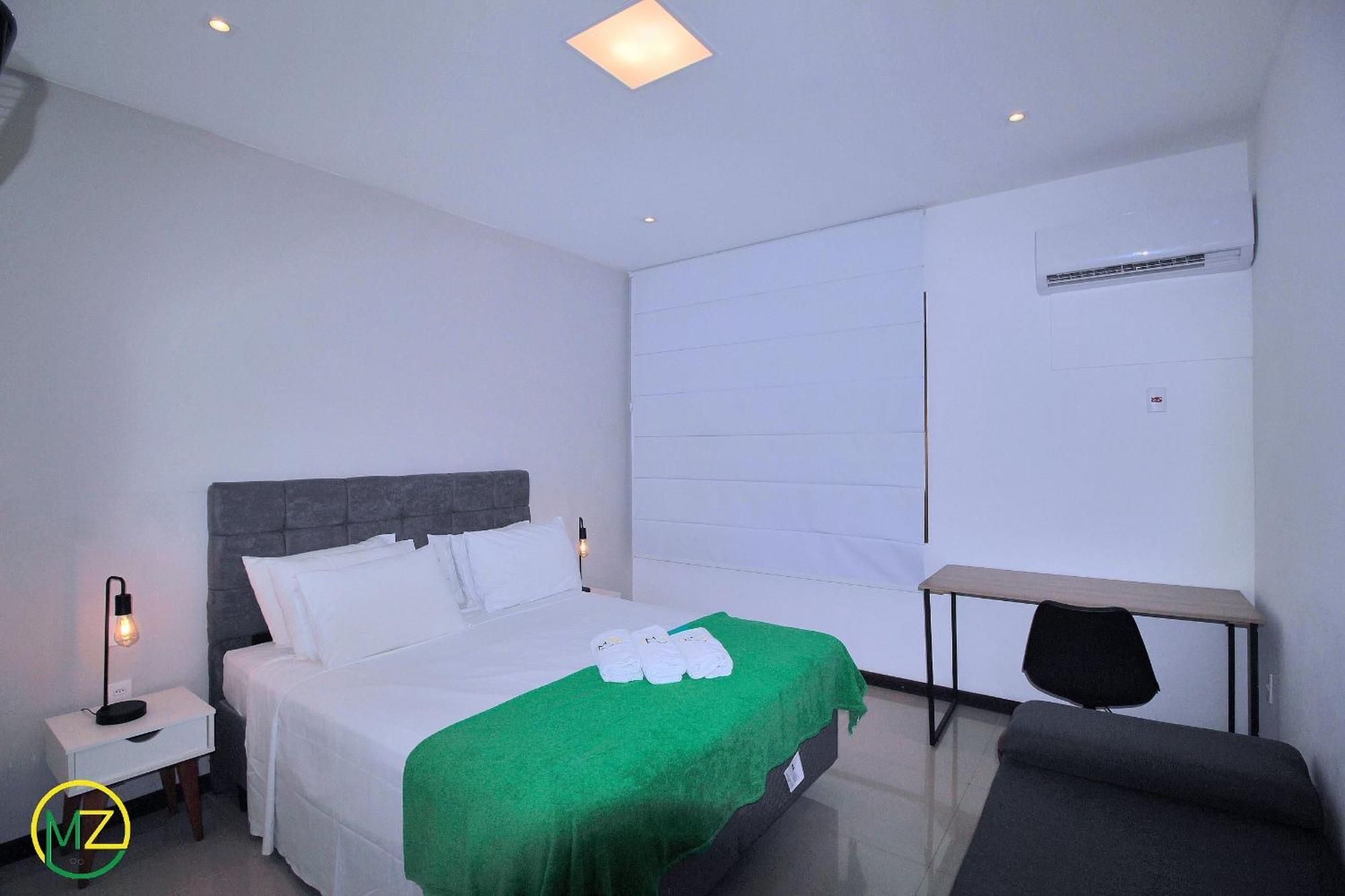 Incrivel Sala E Quarto Com Varanda Em Ipanema リオデジャネイロ エクステリア 写真