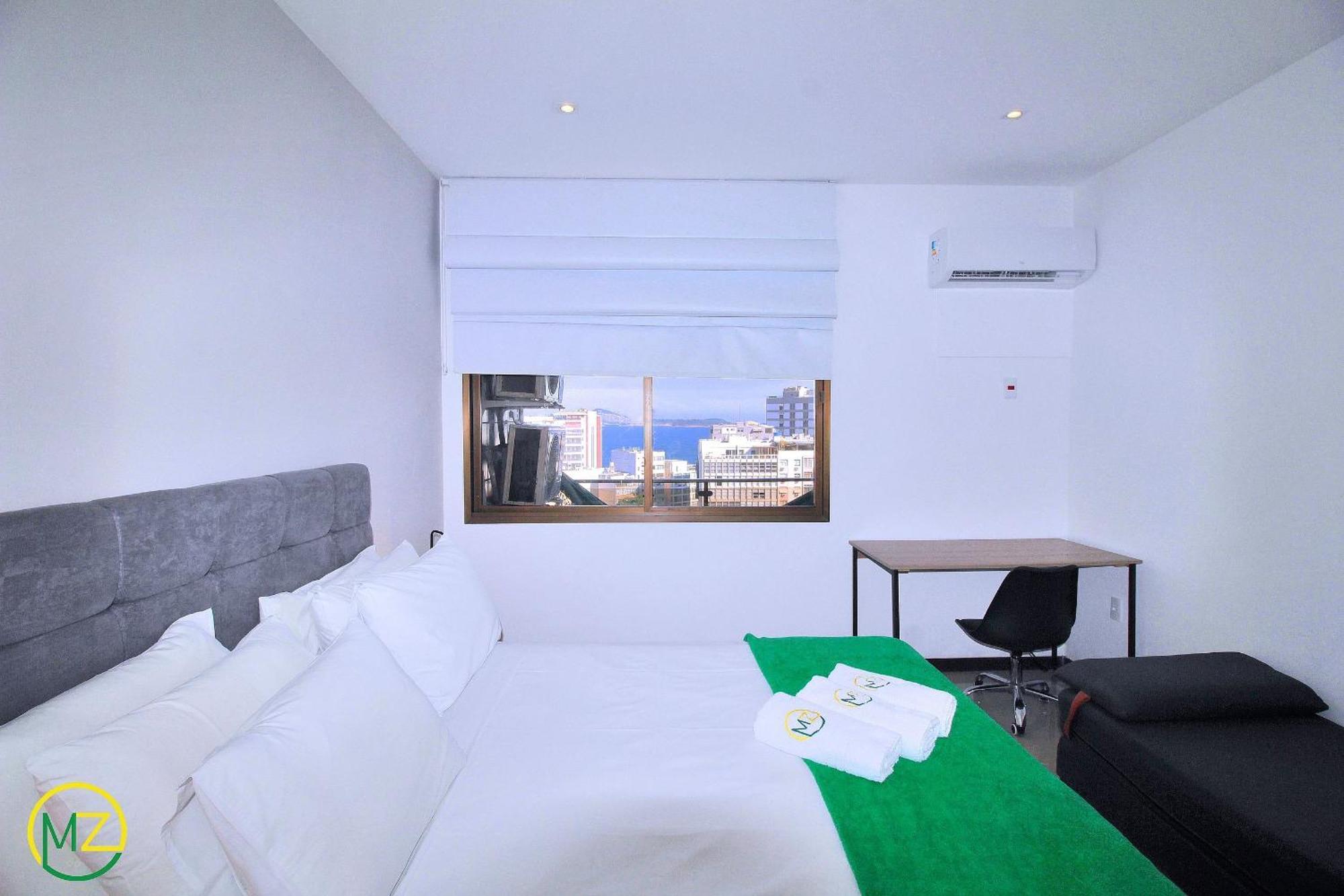 Incrivel Sala E Quarto Com Varanda Em Ipanema リオデジャネイロ エクステリア 写真